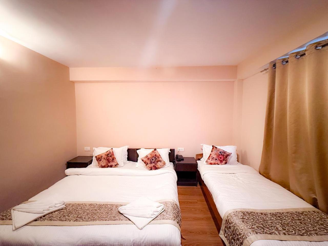 Hotel Shambhala Ґанґток Екстер'єр фото