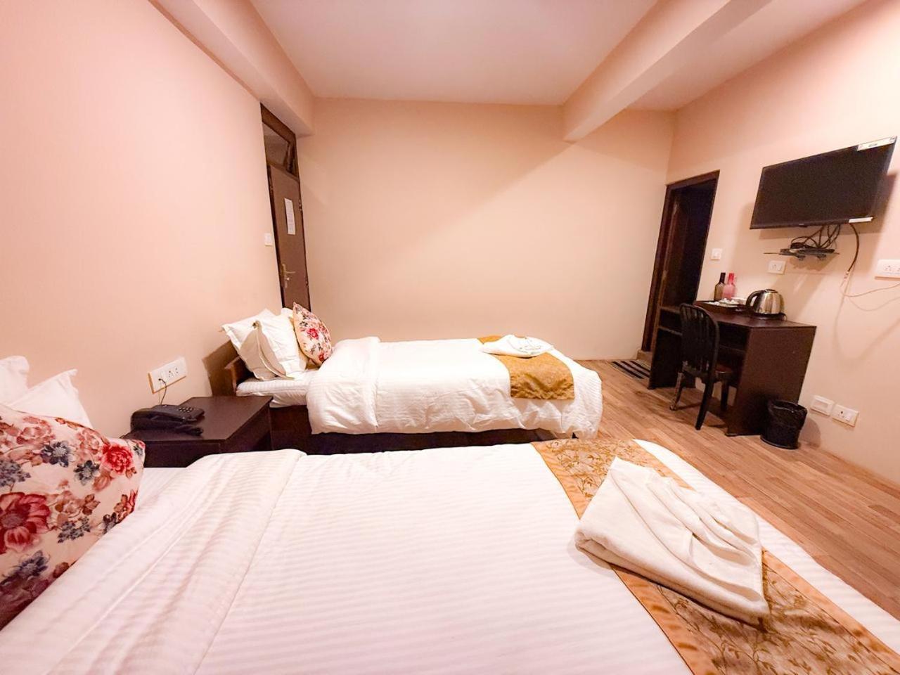 Hotel Shambhala Ґанґток Екстер'єр фото
